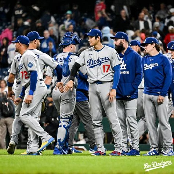 Are Dodgers fans the worst?