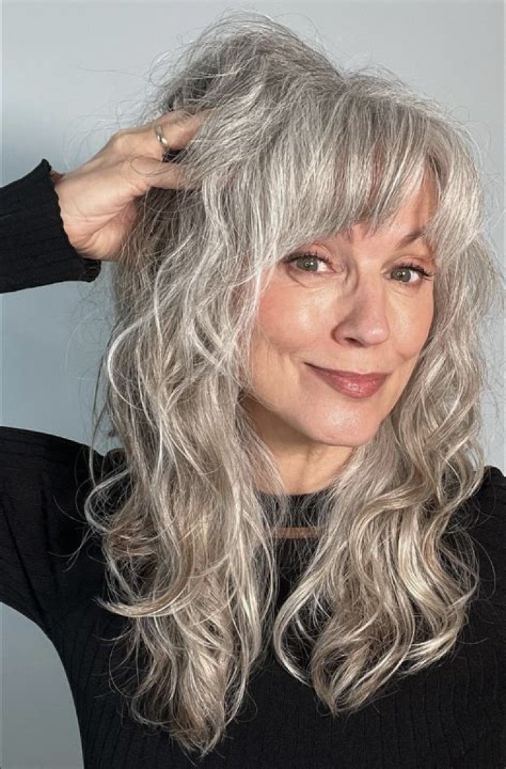 Can a woman over 70 have long hair?