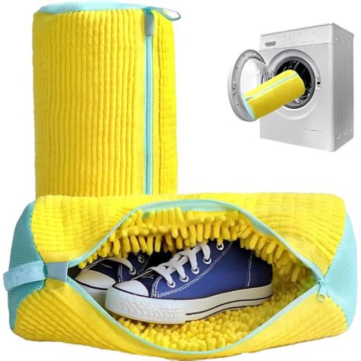 Can I wash shoes with clothes?
