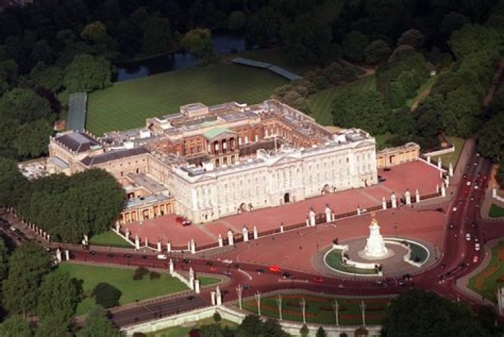 Can you see Buckingham Palace for free?