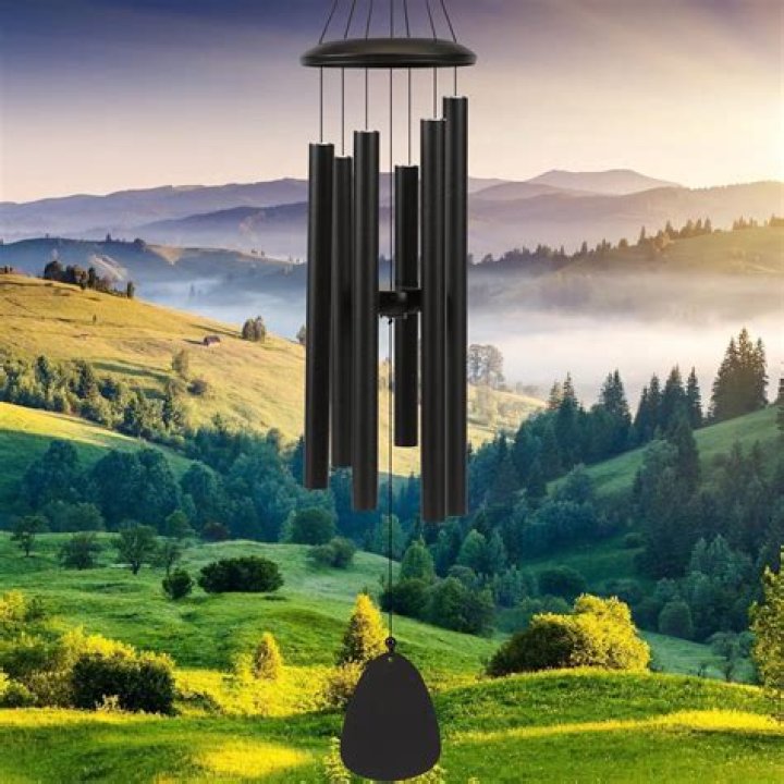 Do wind chimes keep crows away?