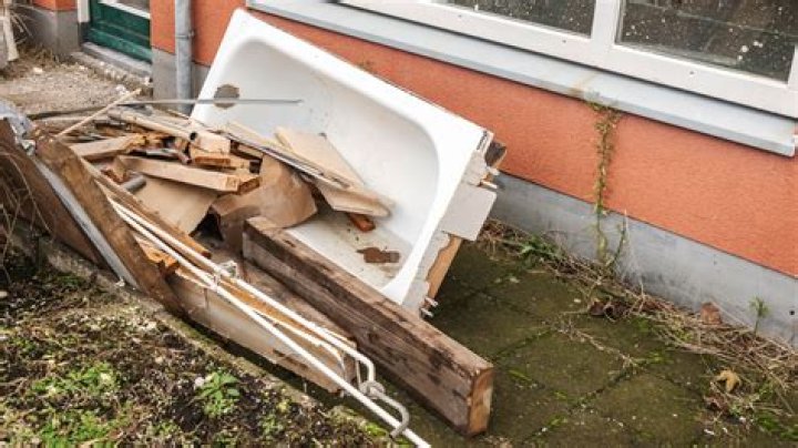 Does removing a bath devalue your home?