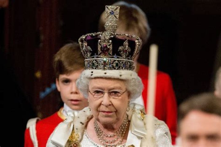 Does the Queen have ID?