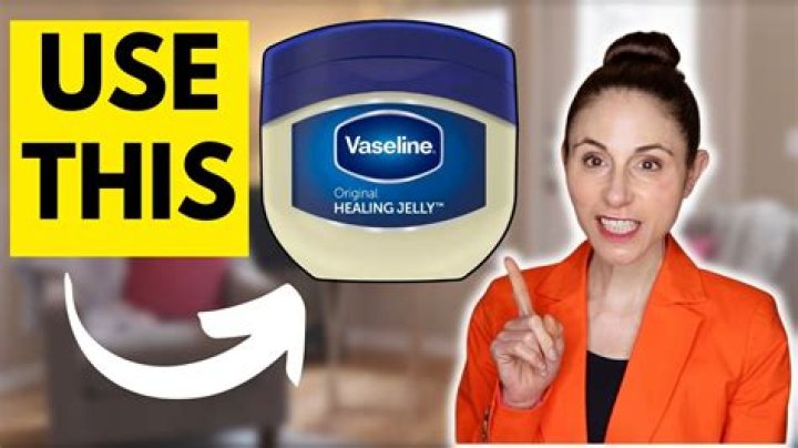 Does Vaseline stop itching?