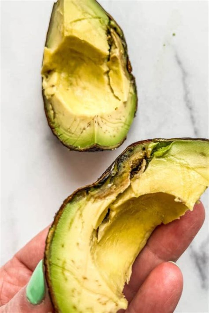 How can you tell if an avocado is spoiled?
