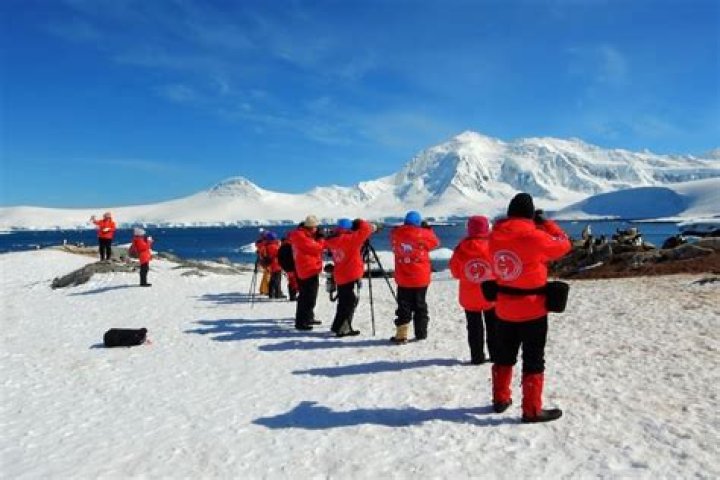 How do people in Antarctica drink water?