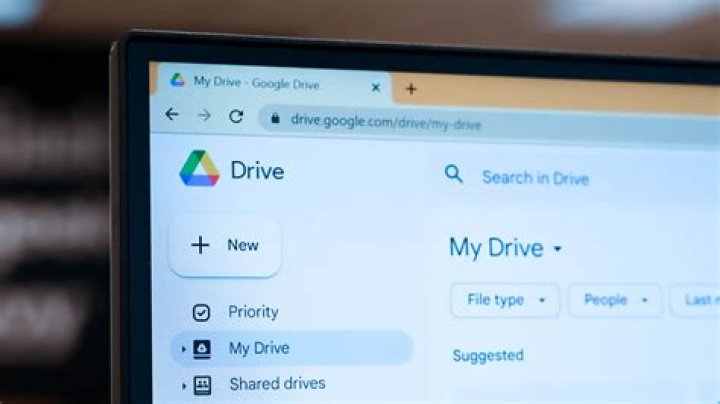 How do you hide private photos on Google Drive?