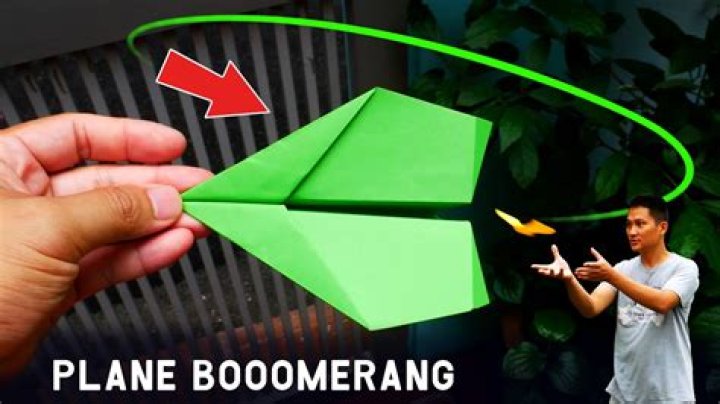 How do you make a boomerang tornado Botw?