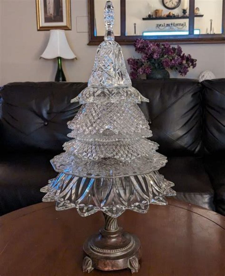 How do you store glass dishes?