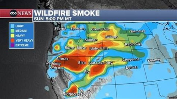 How far can smoke signals be seen?