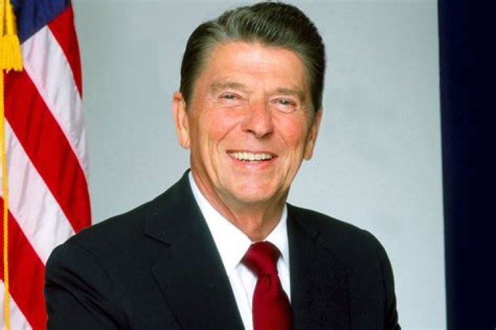 How old is Erin Reagan?