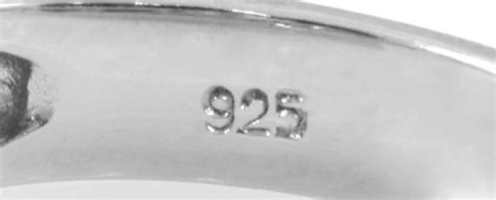 What does 925 IPS mean on jewelry?