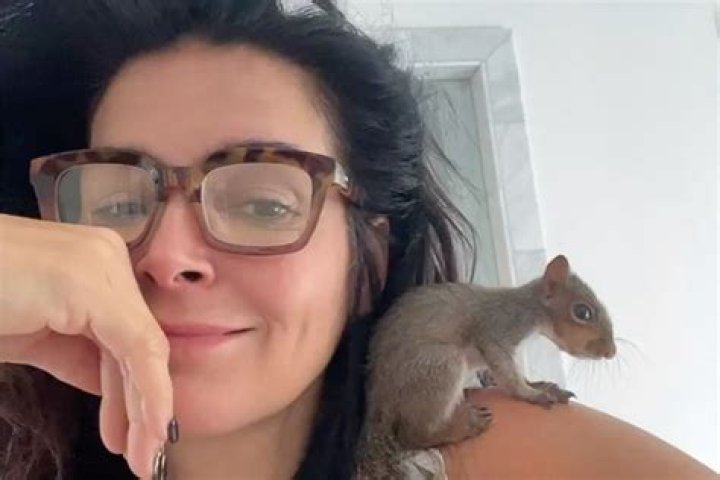 What ethnicity is Angie Harmon?