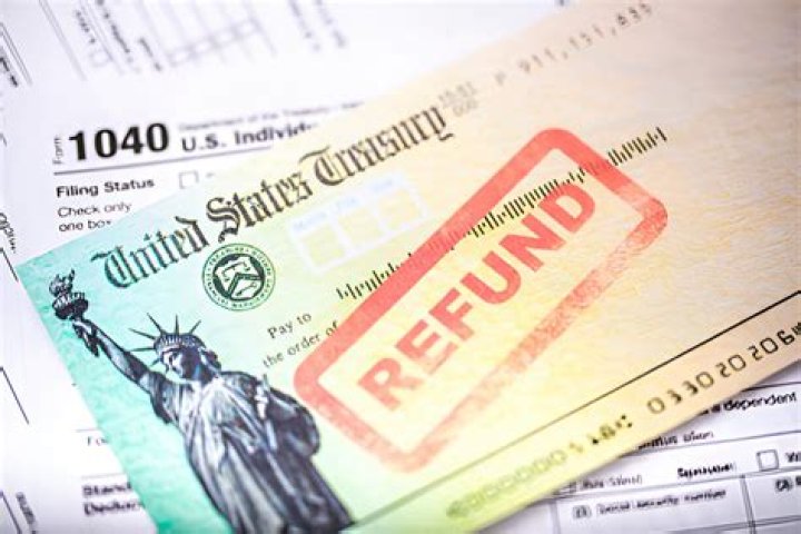 What happens if a deceased person gets a tax refund?