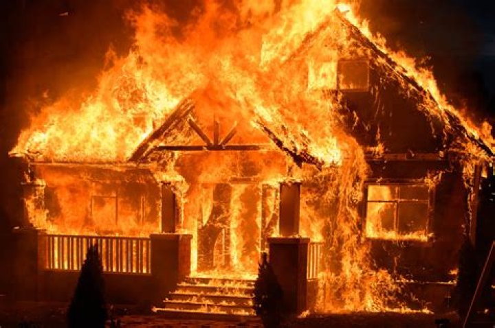 Who commits arson?