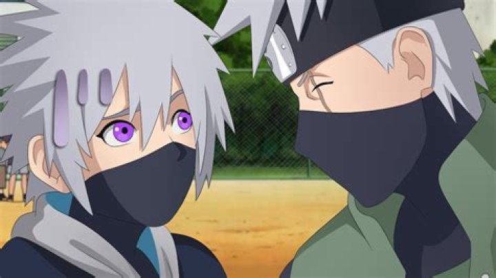 Who did Kakashi accidentally kiss?
